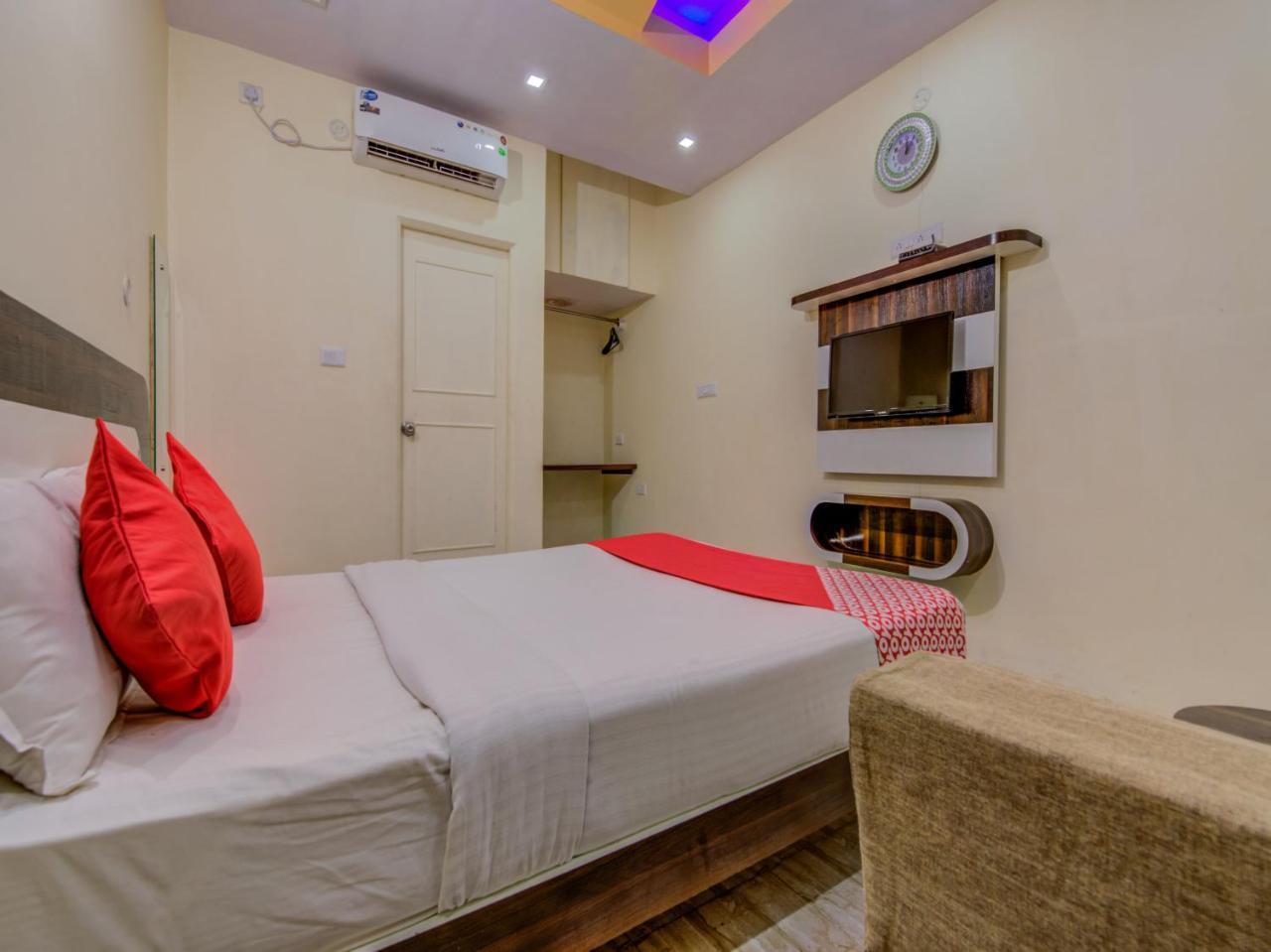דאוגהאר Oyo 18873 Hotel Comfort מראה חיצוני תמונה