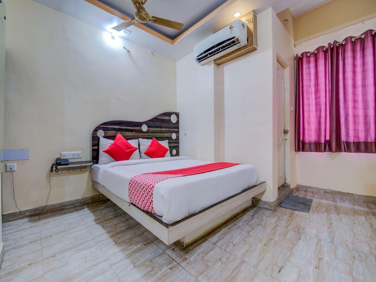 דאוגהאר Oyo 18873 Hotel Comfort מראה חיצוני תמונה