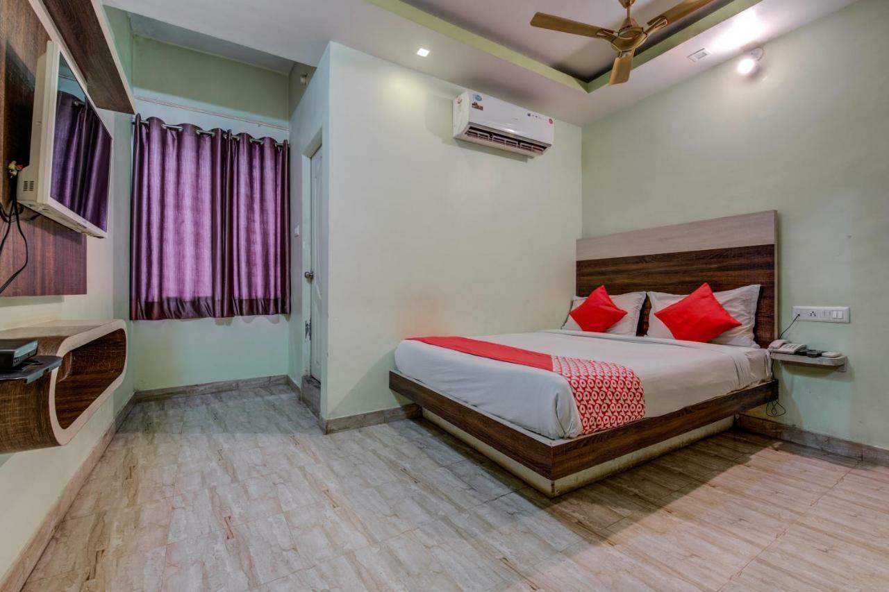 דאוגהאר Oyo 18873 Hotel Comfort מראה חיצוני תמונה