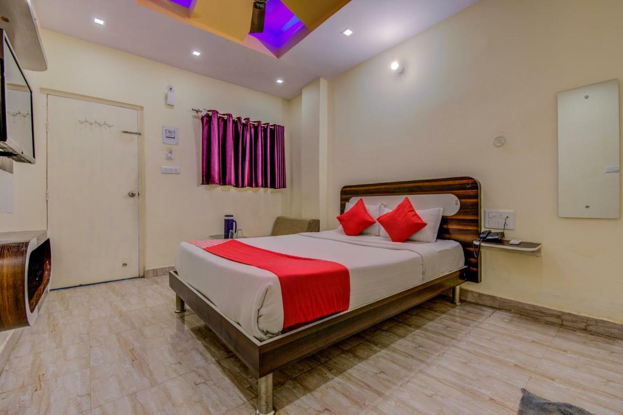 דאוגהאר Oyo 18873 Hotel Comfort מראה חיצוני תמונה